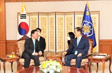 Un responsable du PCV rencontre le Premier ministre de la R. de Corée