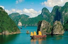 Quang Ninh dit non aux déchets plastiques dans le tourisme