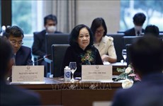 Renforcement des relations d'échange entre les députés vietnamiens et japonais