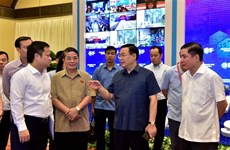 Le président de l’AN inspecte le travail de préparatifs du Forum socio-économique du Vietnam 2022