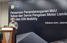 L'Indonésie vise à produire 2 millions de motos électriques d'ici 2024