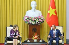 Le président Nguyen Xuan Phuc reçoit la gouverneure d'Australie-Méridionale
