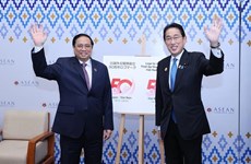 Le PM Pham Minh Chinh rencontre son homologue japonais