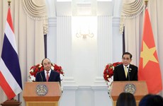 Le président vietnamien et le PM thaïlandais coprésident une conférence de presse