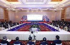 Les dirigeants de l'ASEAN et de la Chine discutent de mesures pour promouvoir les relations