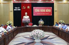Le PM exhorte Ninh Binh à poursuivre la restructuration économique