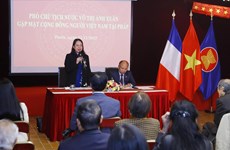 La vice-présidente Vo Thi Anh Xuan rencontre la communauté vietnamienne en France