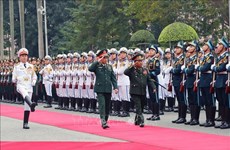 Le ministre lao de la Défense en visite officielle au Vietnam