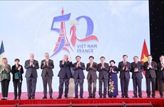 Cérémonie de lancement des événements marquant les 50 ans des relations diplomatiques Vietnam-France