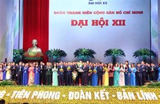 Les jeunes vietnamiens et lao fêtent le succès du 12e Congrès de l’UJCH