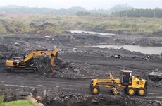 Le Vietnam et le Laos renforcent leur coopération dans les secteurs de l'énergie et des mines