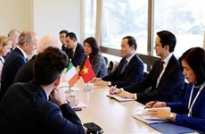 Le vice-Premier ministre Trân Luu Quang rencontre des dirigeants de pays à Genève