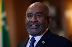 Félicitations au président de la Fédération des Comores