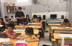 L’alphabétisation des enfants démunis de mère en fils à Hô Chi Minh-Ville