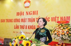 La permanente du Secrétariat Truong Thi Mai souligne le rôle du Front de la Patrie du Vietnam