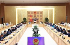 Le PM rencontre des chefs d’organes de représentation du Vietnam à l’étranger