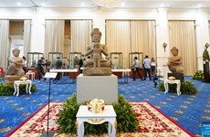 Le Cambodge reçoit de nombreux artefacts culturels de l'étranger