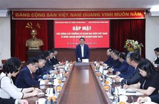 Un responsable du Parti rencontre les chefs des bureaux de représentation vietnamiens à l'étranger