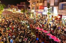 Huê: un carnaval pour saluer l’arrivée de l’été