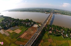Vinh Thinh, le pont fluvial le plus long du Vietnam 