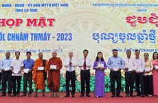 Le président du CC du FPV félicite les Khmers de Ca Mau pour Chol Chnam Thmay