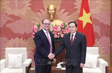 Le vice-président permanent de l'AN Tran Thanh Man reçoit le ministre autrichien des AE