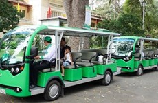 Ho Chi Minh-Ville va piloter des voitures électriques pour les visites dans la ville