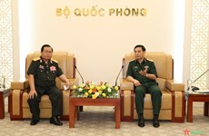 Le ministre de la Défense reçoit une délégation de la Fédération lao des anciens combattants