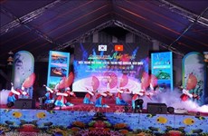 Exposition de photos et spectacle musical marquant la coopération Vung Tau – Gunsan