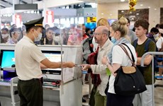 Forte augmentation du nombre de passagers à l'aéroport international de Noi Bai
