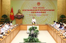 Le vice-PM Le Minh Khai demande de libérer les flux de capitaux 