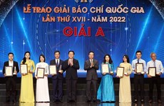 Le président Vo Van Thuong à la cérémonie de remise des Prix nationaux de la presse de 2022