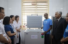 L'USAID et l'UNICEF fournissent 590 réfrigérateurs à vaccins au Vietnam