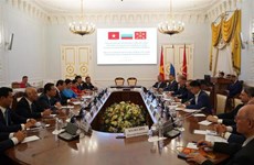 Ho Chi Minh-Ville et Saint-Pétersbourg renforcent leur amitié et leur partenariat stratégique intégral