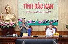 Le PM encourage Bac Kan à se concentrer sur l’économie forestière et le tourisme
