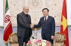 Le président de l’AN rencontre le ministre iranien de l'Industrie, des Mines et du Commerce