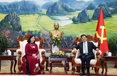 Une délégation de haut rang du PCV en visite de travail au Laos