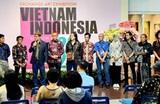 Exposition d'art Vietnam-Indonésie à Ho Chi Minh-Ville