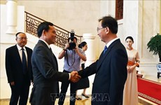 Le vice-PM Tran Luu Quang reçoit le secrétaire du Comité provincial du Parti du Yunnan