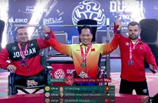 Le Van Cong médaillé d'or en para-powerlifting mondial