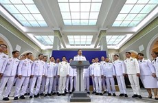 Les nouveaux membres du gouvernement thaïlandais prêtent serment