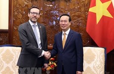 L'ambassadeur britannique est impressionné par l'ambition de développement des Vietnamiens