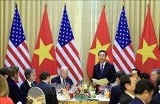 Le président Vo Van Thuong préside un banquet en l’honneur du président Joe Biden