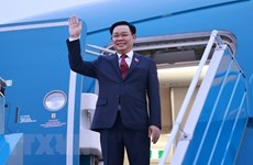 Le président de l’AN Vuong Dinh Hue part pour des visites officielles au Bangladesh et en Bulgarie