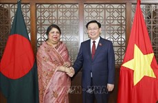 Les plus hauts législateurs vietnamien et bangladaise s’entretiennent à Dhaka