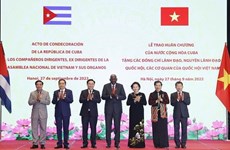 Resserrement des relations entre les deux organes législatifs vietnamien et cubain