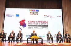 Sommet des affaires ASEAN-Cambodge tenu à Phnom Penh