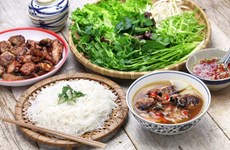 Hanoi présente ses plats culinaires uniques aux visiteurs