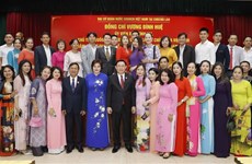 Le président de l’AN rencontre la communauté vietnamienne au Laos