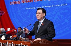 Le président de l'Assemblée nationale rencontre des électeurs de Hai Phong